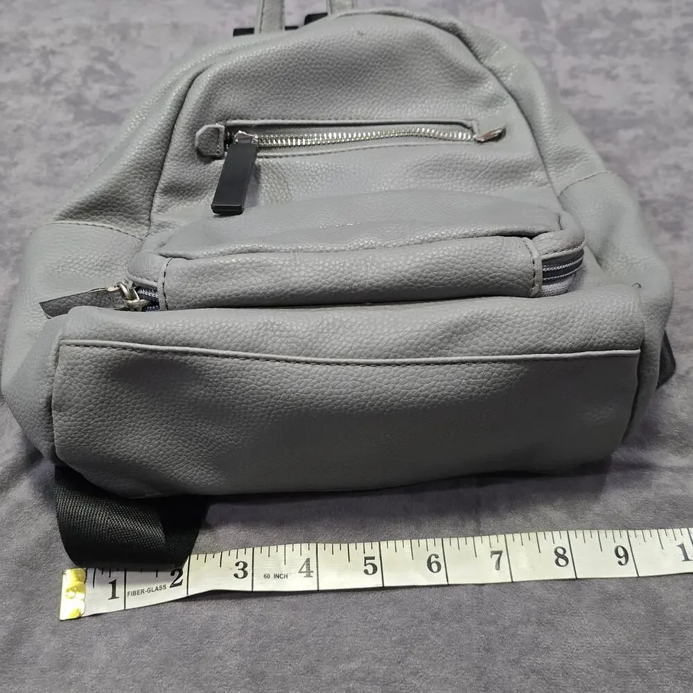 Kenneth Cole Reaction Gray Medium Size Backpack Travel Bag